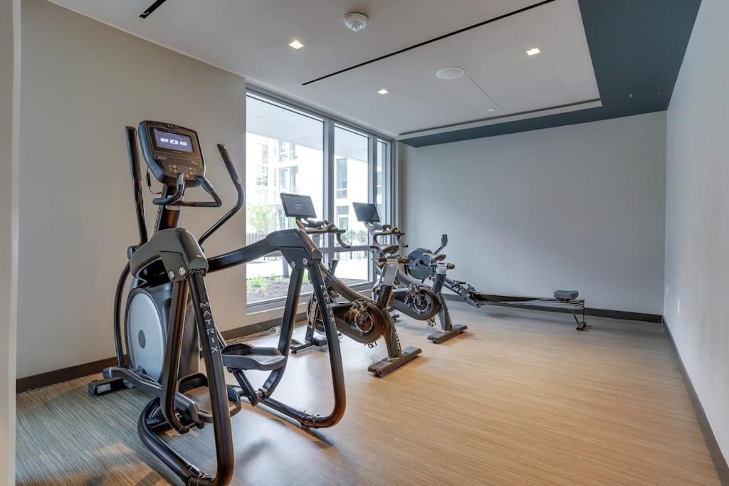 Gorgeous 1 Bedroom At Clarendon With Gym And Rooftop อาร์ลิงตัน ภายนอก รูปภาพ